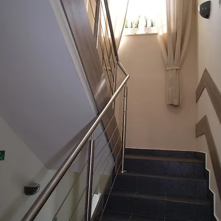 Pensjonat Smart2stay Pod Lipami 3*