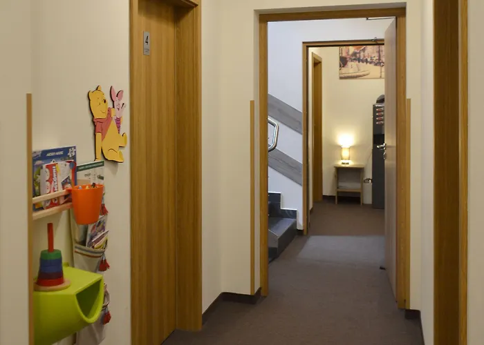 Smart2stay Pod Lipami 3* Varşova