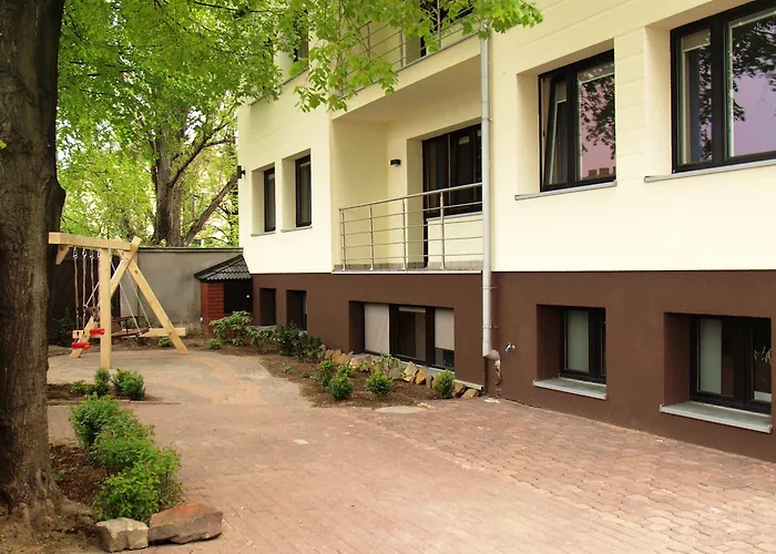 Konukevi Smart2stay Pod Lipami Varşova