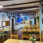 Smart2stay Pod Lipami 3* Warszawa