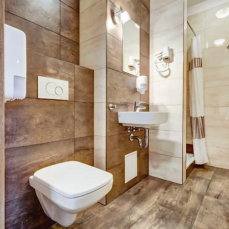 Smart2stay Pod Lipami Affittacamere 3*