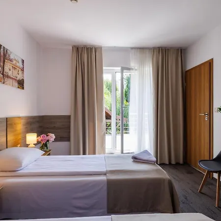 Smart2stay Pod Lipami Gasthuis 3*