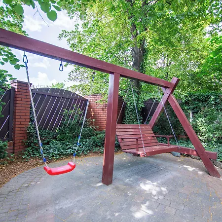 Smart2stay Pod Lipami Gæstehus Warszawa
