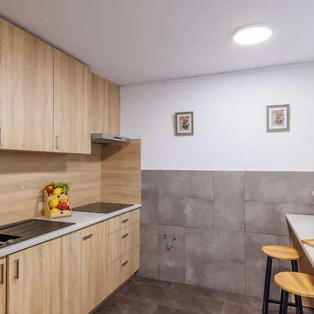 Smart2stay Pod Lipami Gæstehus 3*