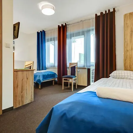 Smart2stay Pod Lipami Gasthof Warschau